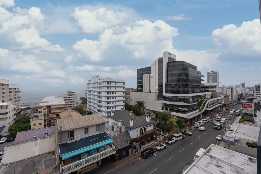 To Let 1 Bedroom Property for Rent in Sea Point Western Cape